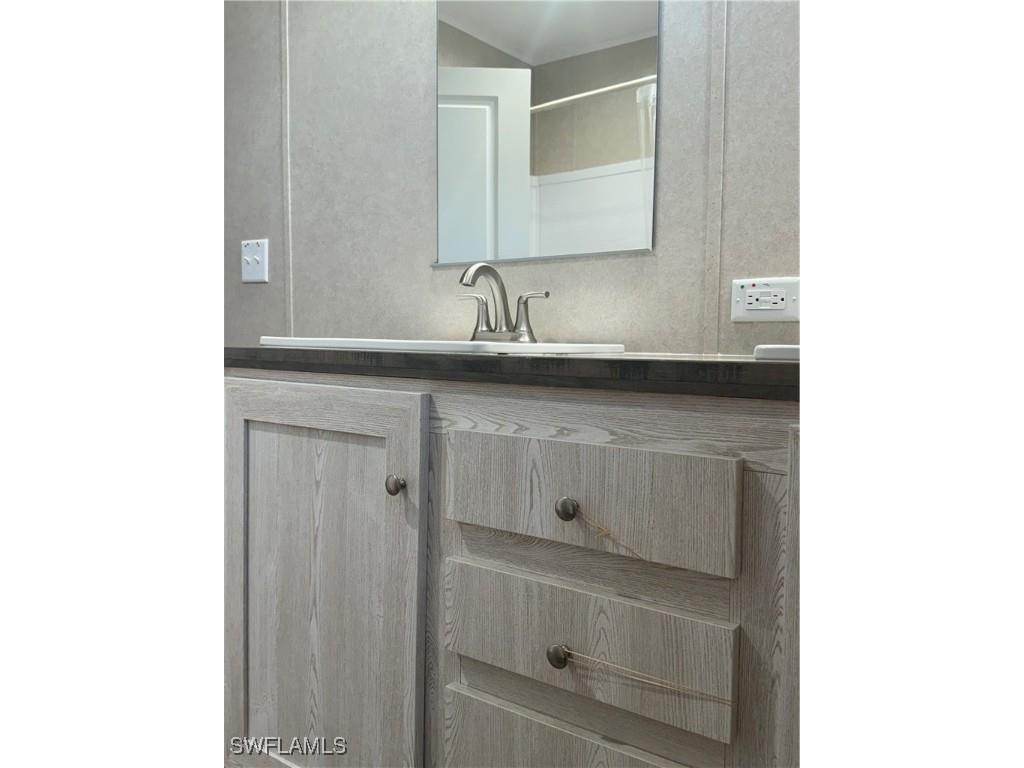 864 Yacht Club Way NW Moore Haven FL 33471 224088666 image33