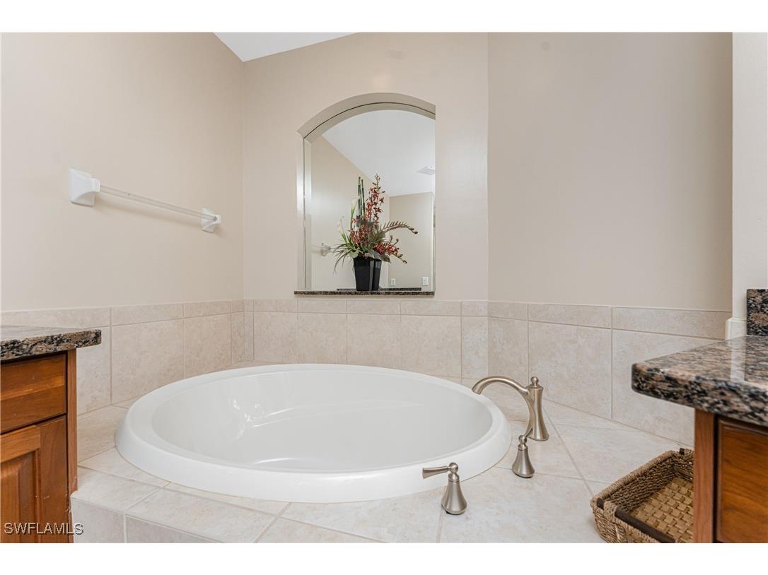 87 Vivante Boulevard #302 Punta Gorda FL 33950 225024675 image31