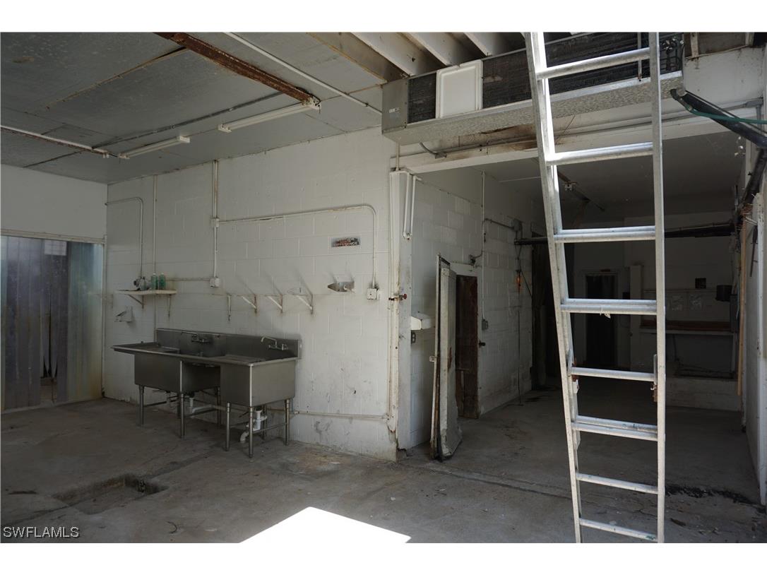 870 Buttonwood Drive Fort Myers Beach FL 33931 223036603 image36