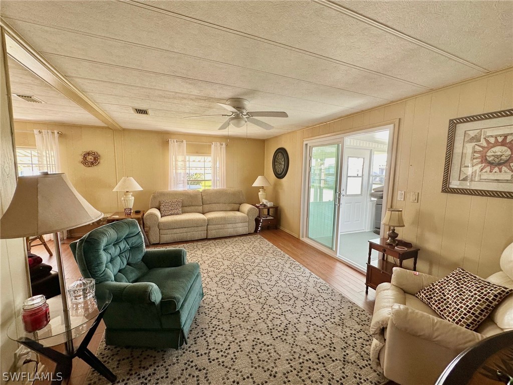 872 Moonlight Drive North Fort Myers FL 33917 224035159 image12