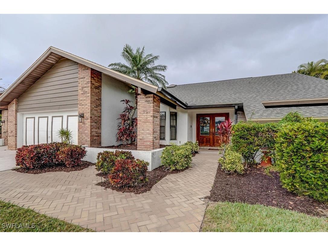 8746 Banyan Cove Circle Fort Myers FL 33919 225018751 image2