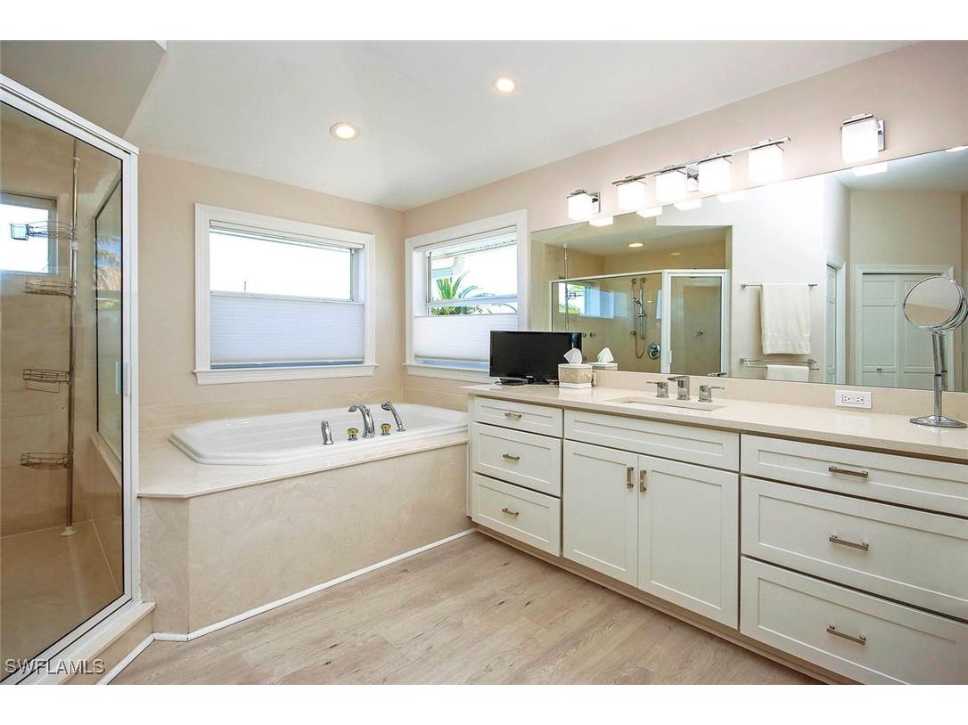 877 Limpet Drive Sanibel FL 33957 225031506 image32