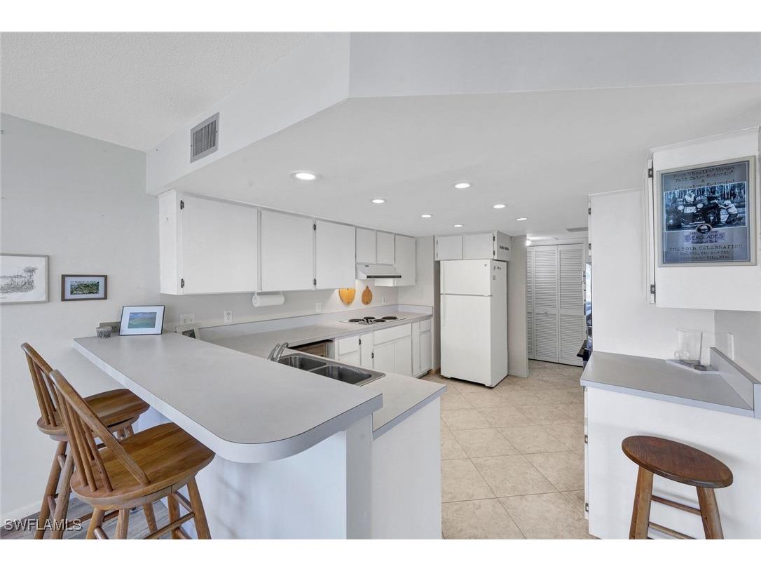 881 Panama Court #202 Marco Island FL 34145 225002959 image7