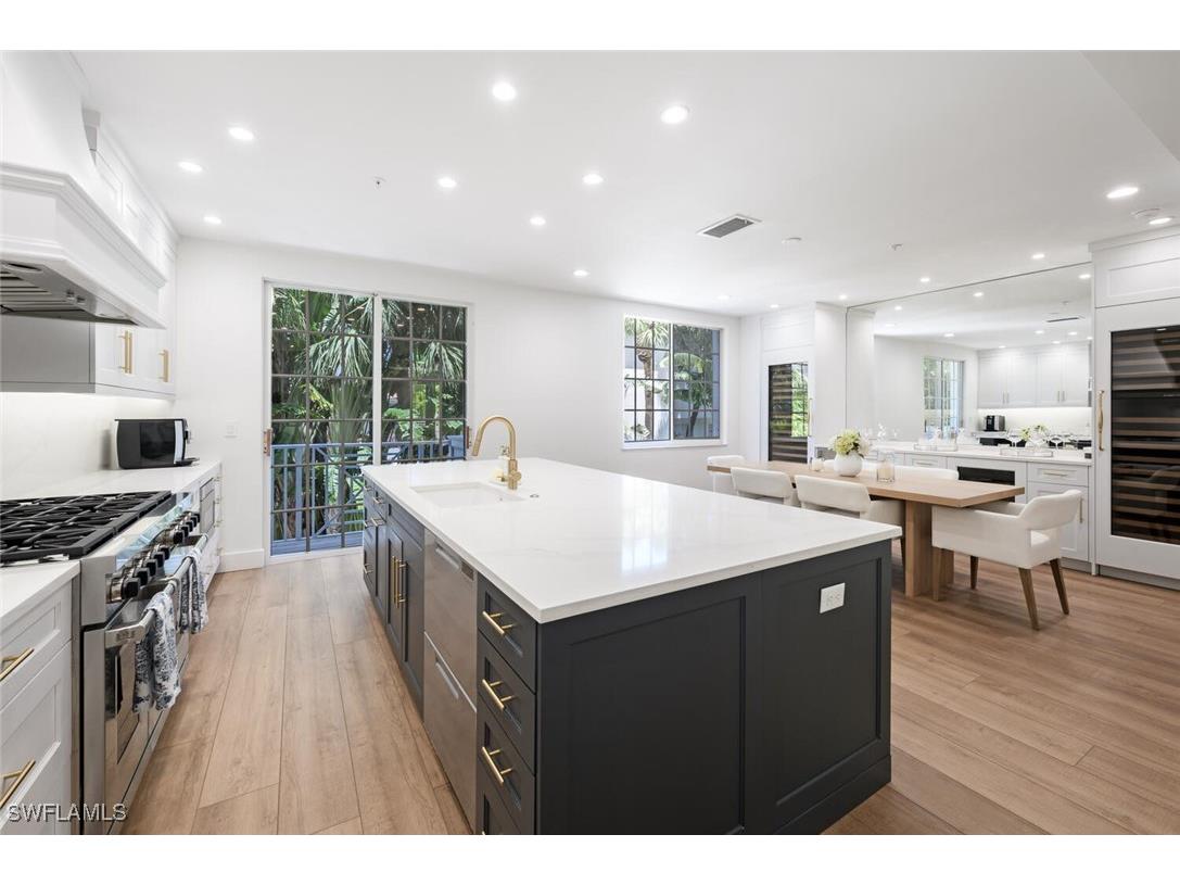 888 10th Street S #101 Naples FL 34102 225050990 image14