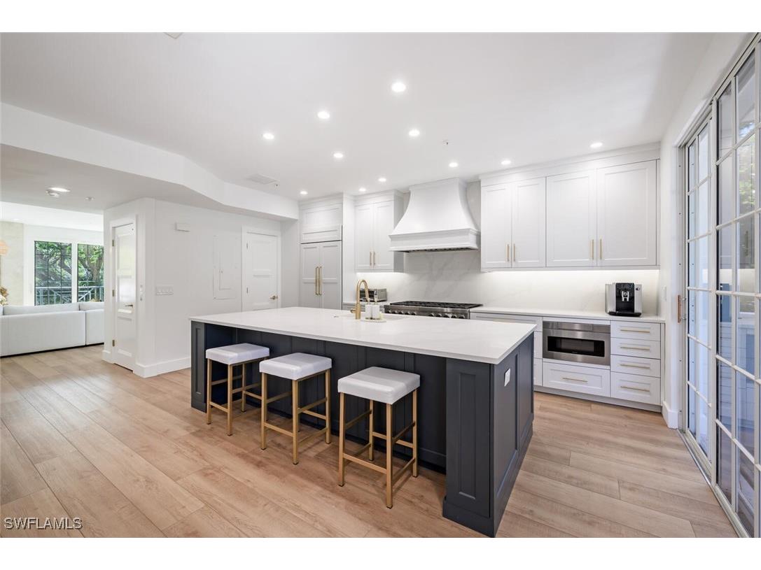 888 10th Street S #101 Naples FL 34102 225050990 image15