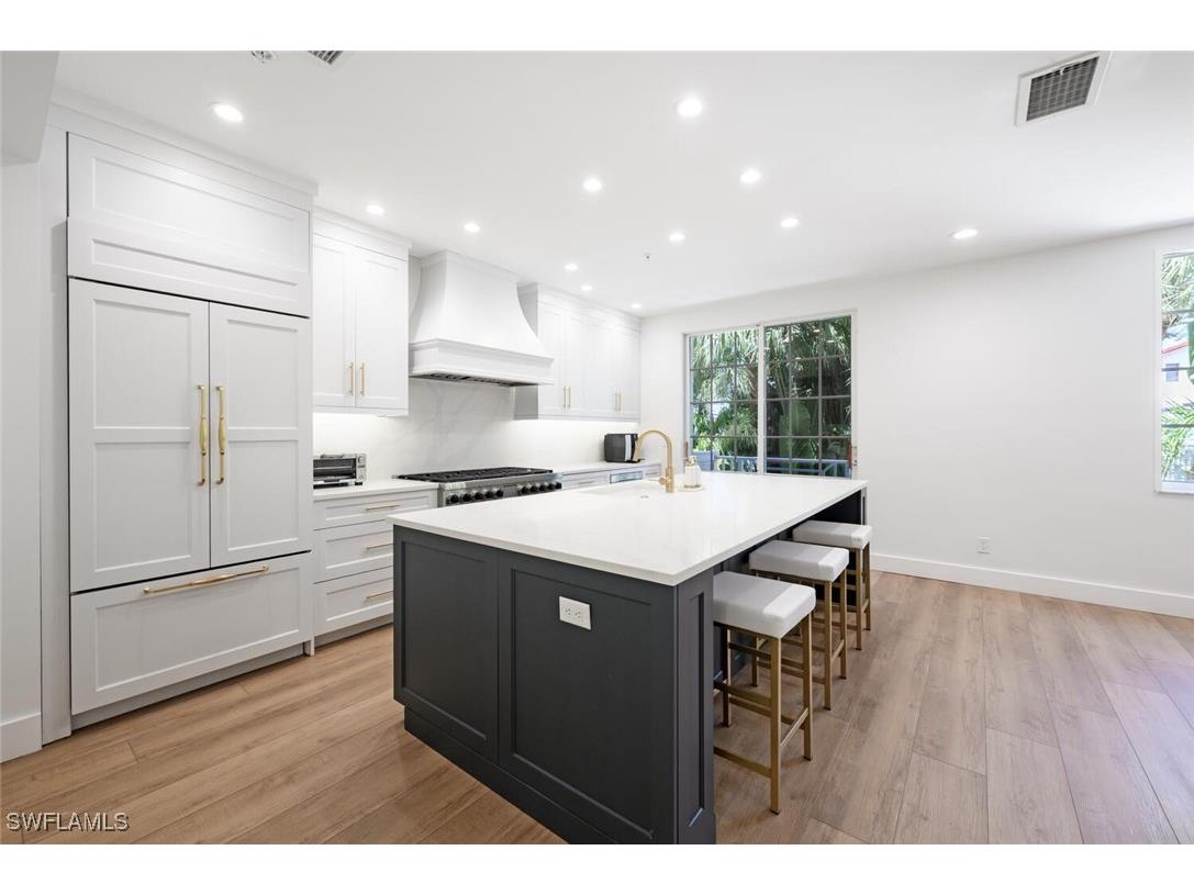 888 10th Street S #101 Naples FL 34102 225050990 image16