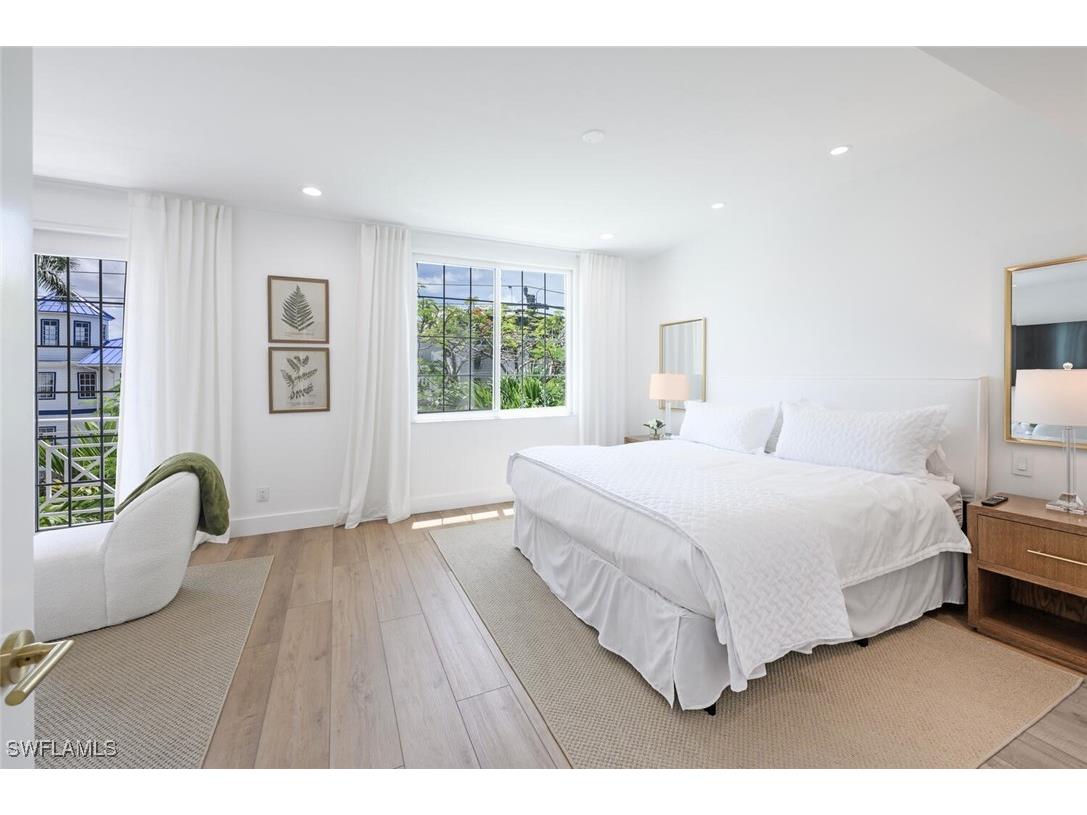 888 10th Street S #101 Naples FL 34102 225050990 image23