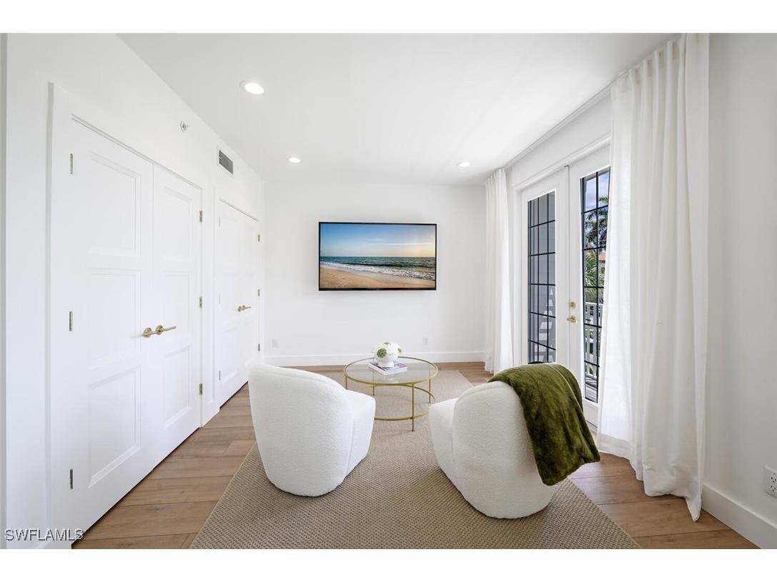 888 10th Street S #101 Naples FL 34102 225050990 image24