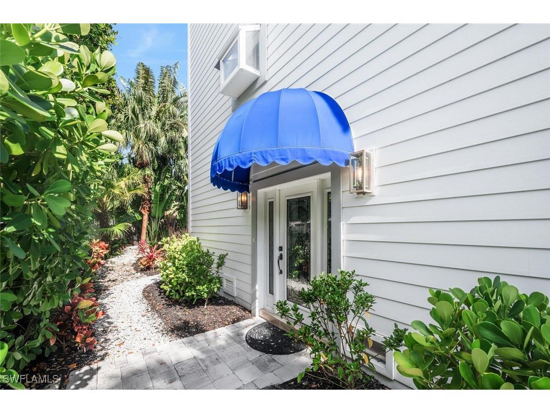 888 10th Street S #101 Naples FL 34102 225050990 image3