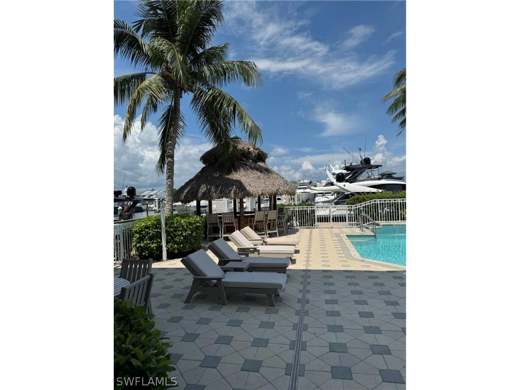 891 10th Street S Naples FL 34102 224051545 image10