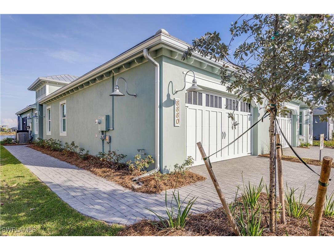 8925 Calypso Court Naples FL 34112 225055487 image1