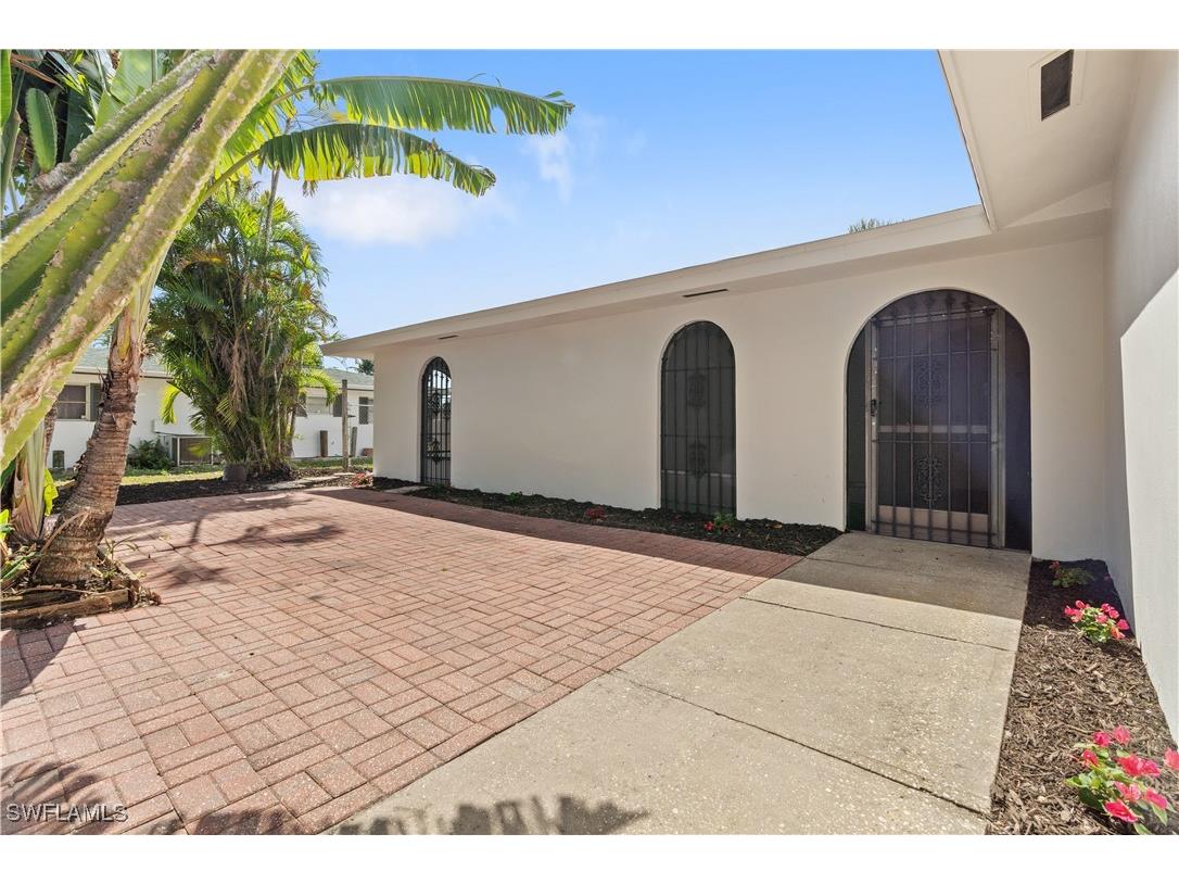 8925 Dorchester Street Fort Myers FL 33907 225024065 image3