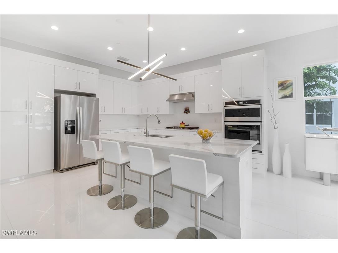 8944 Saint Lucia Drive #101 Naples FL 34114 224102252 image3