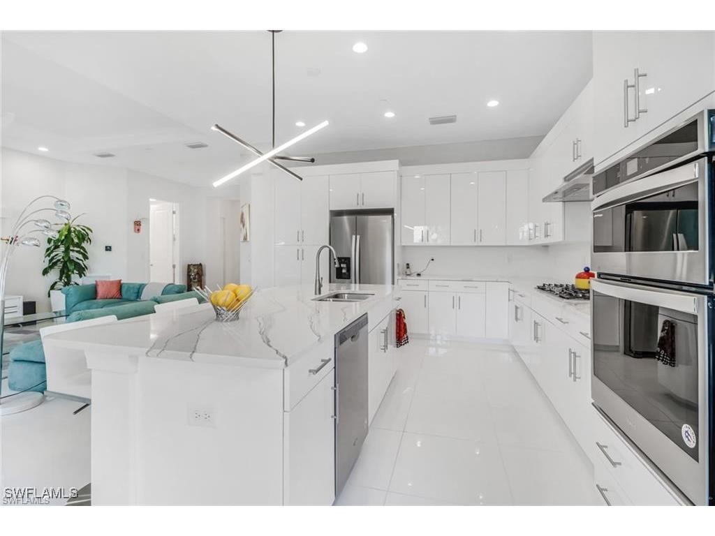 8944 Saint Lucia Drive #101 Naples FL 34114 224102252 image4