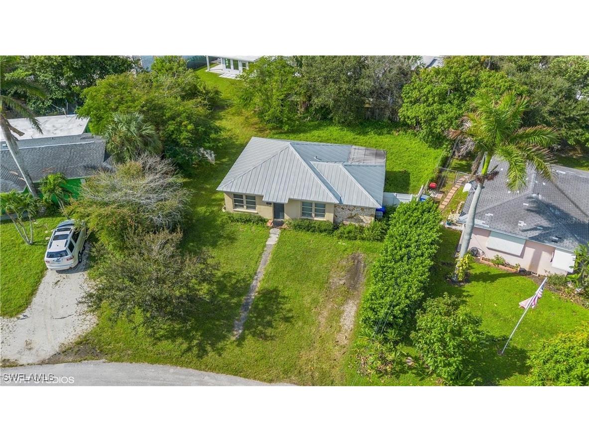 895 11th Street N Naples FL 34102 225047080 image3