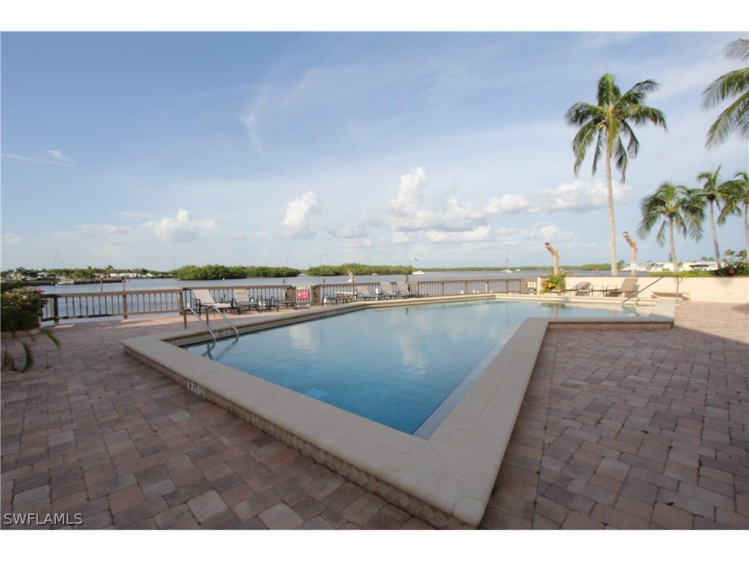 898 Buttonwood Drive #104 Fort Myers Beach FL 33931 224046504 image20