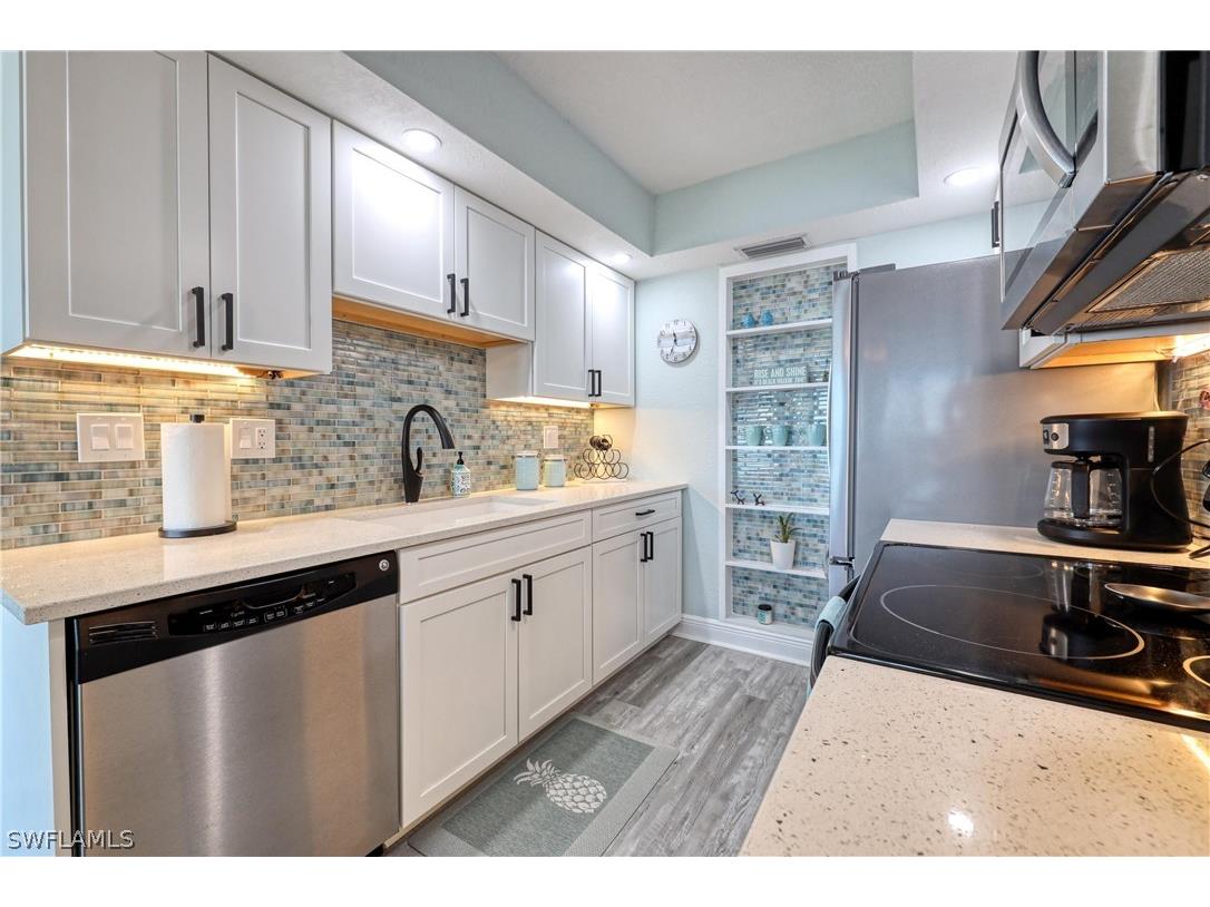 898 Buttonwood Drive #104 Fort Myers Beach FL 33931 224046504 image7