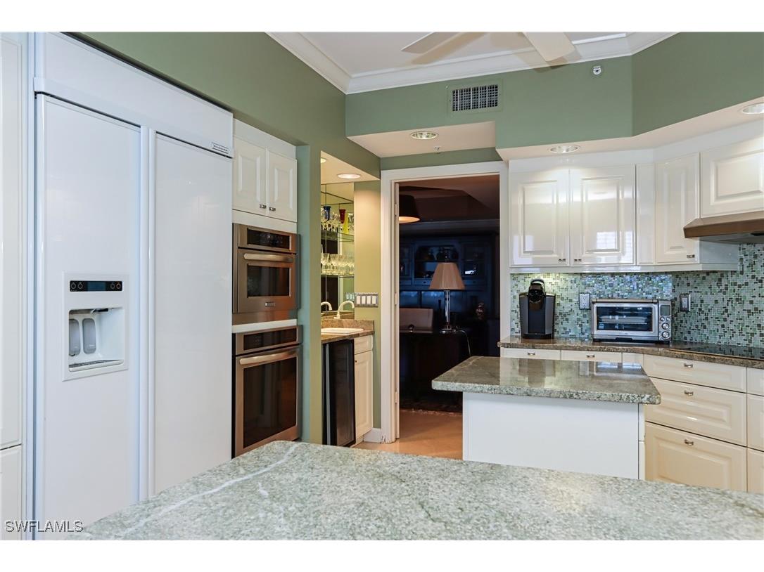 8990 Bay Colony Drive #1002 Naples FL 34108 225051004 image9