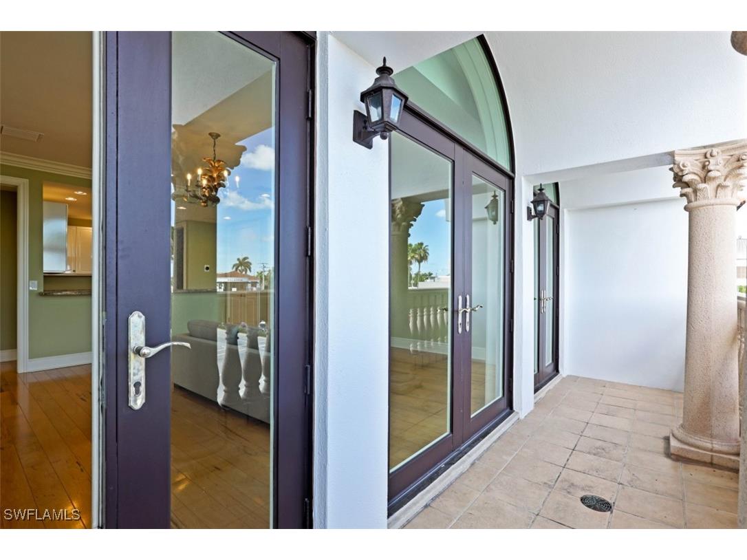 900 5th Avenue S #301 Naples FL 34102 225045338 image15