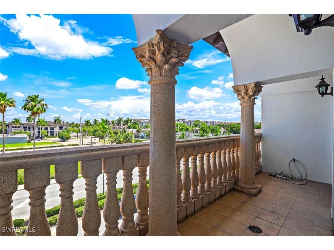900 5th Avenue S #301 Naples FL 34102 225045338 image16