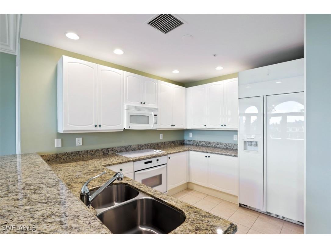 900 5th Avenue S #301 Naples FL 34102 225045338 image7