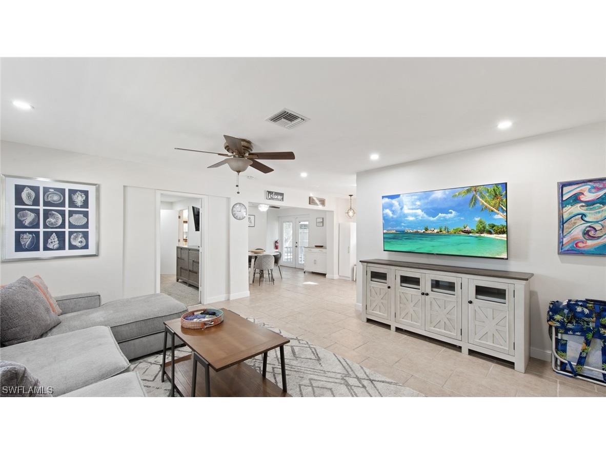 900 Coconut Circle W Naples FL 34104 223026531 image1