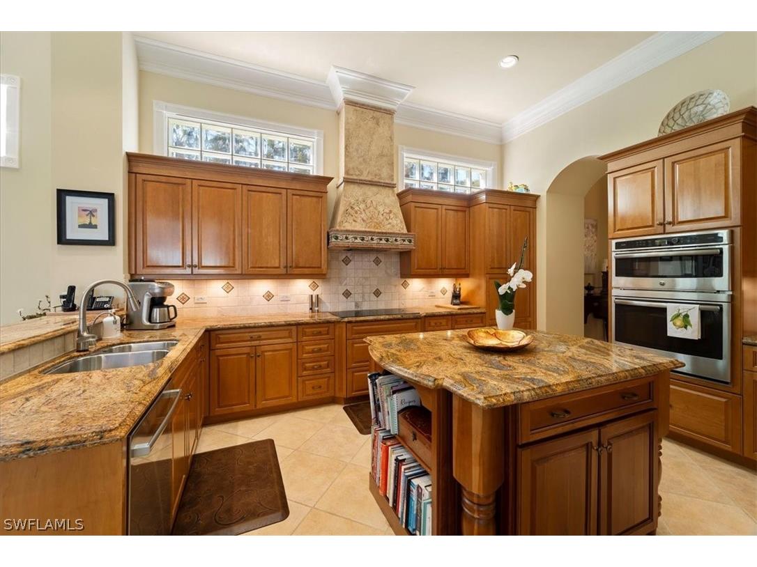 9001 Terranova Drive, Naples, FL, 34109 MLS 224038329 Edina Realty