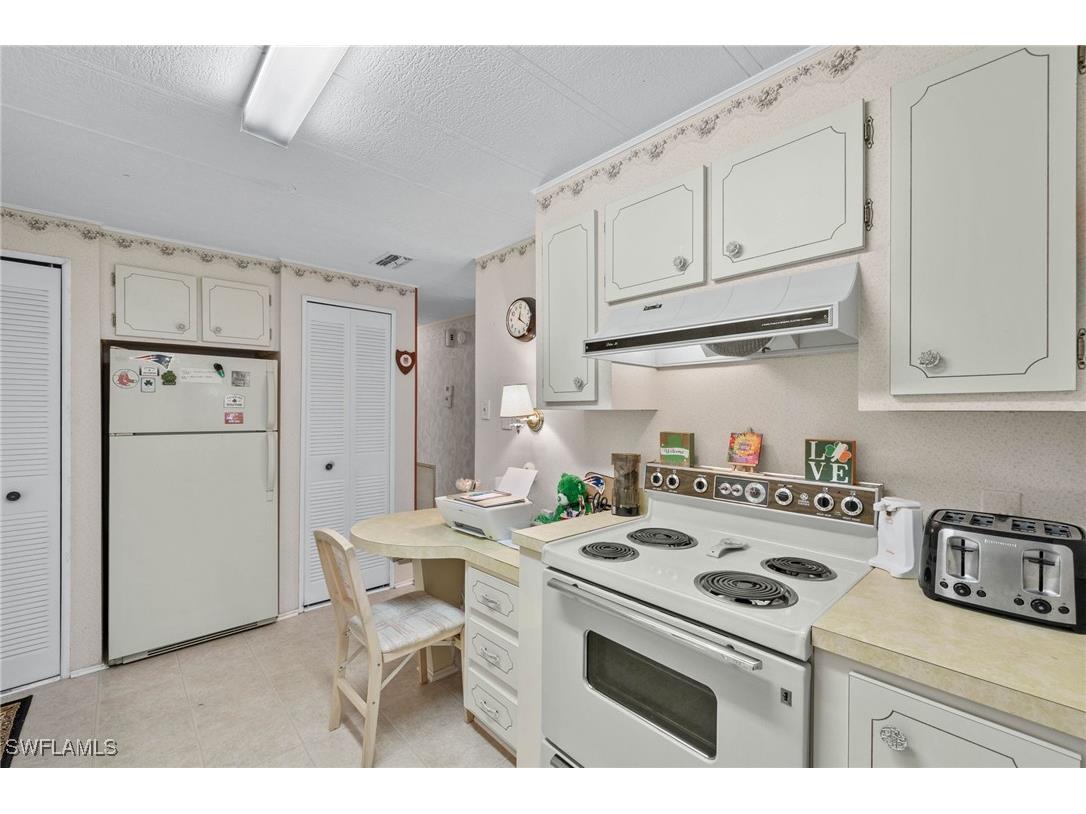 9004 Arbor Drive North Fort Myers FL 33903 225004998 image11