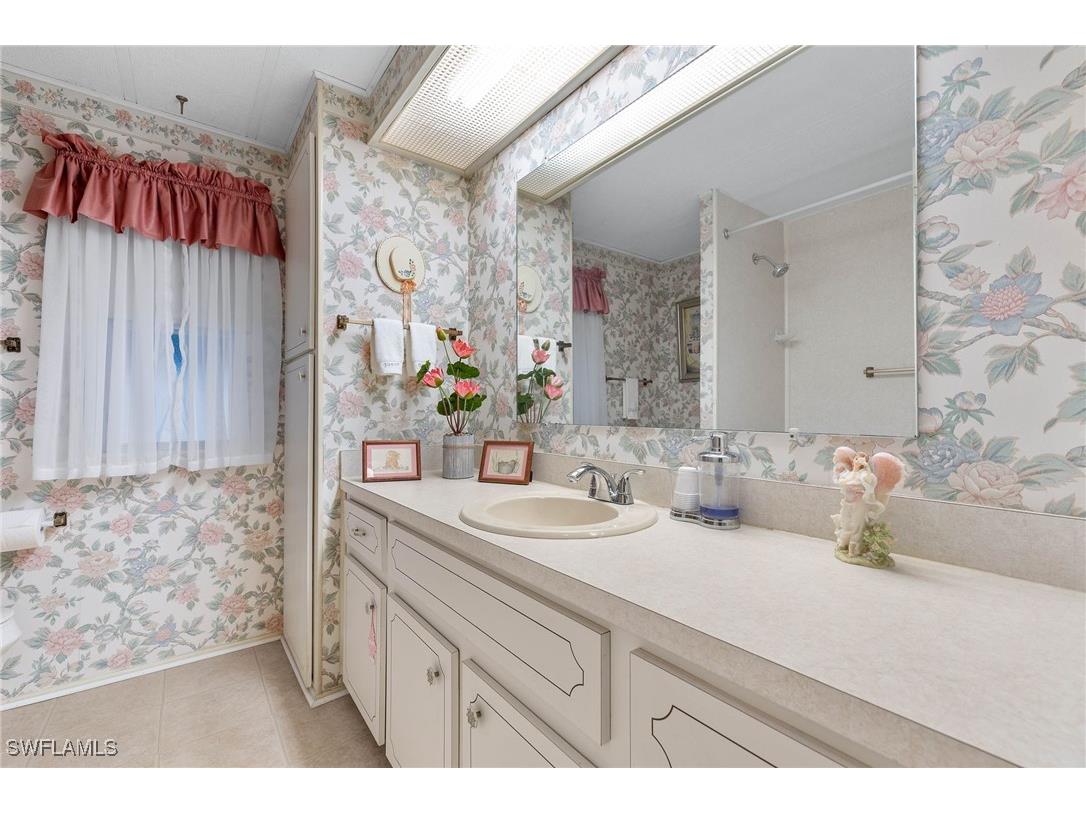 9004 Arbor Drive North Fort Myers FL 33903 225004998 image29