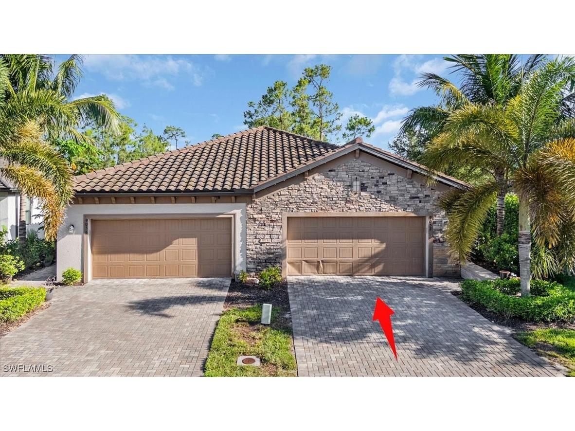 9052 Glenforest Drive Naples FL 34120 225050832 image1