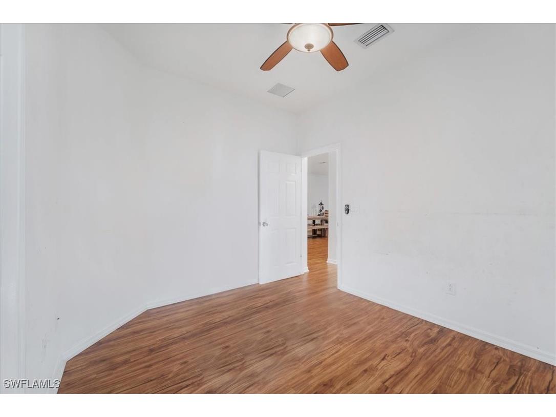 9052 Glenforest Drive Naples FL 34120 225050832 image10