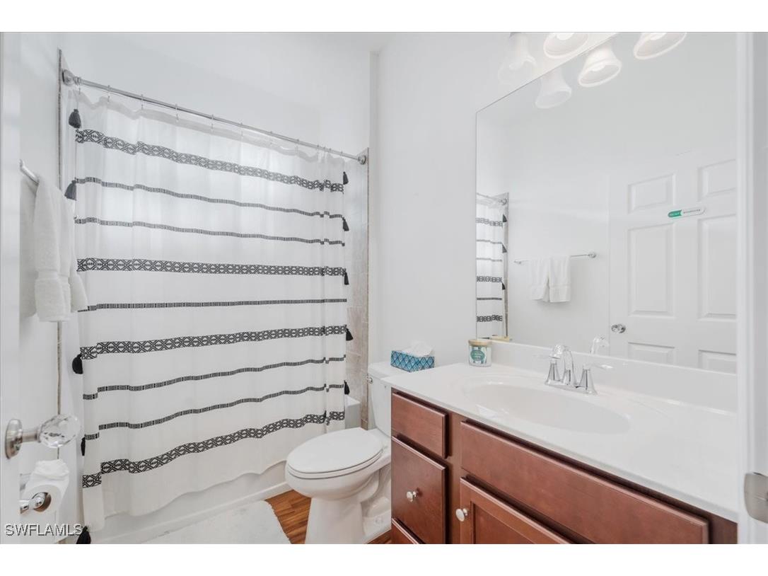 9052 Glenforest Drive Naples FL 34120 225050832 image11