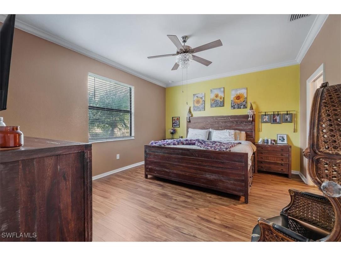 9052 Glenforest Drive Naples FL 34120 225050832 image13