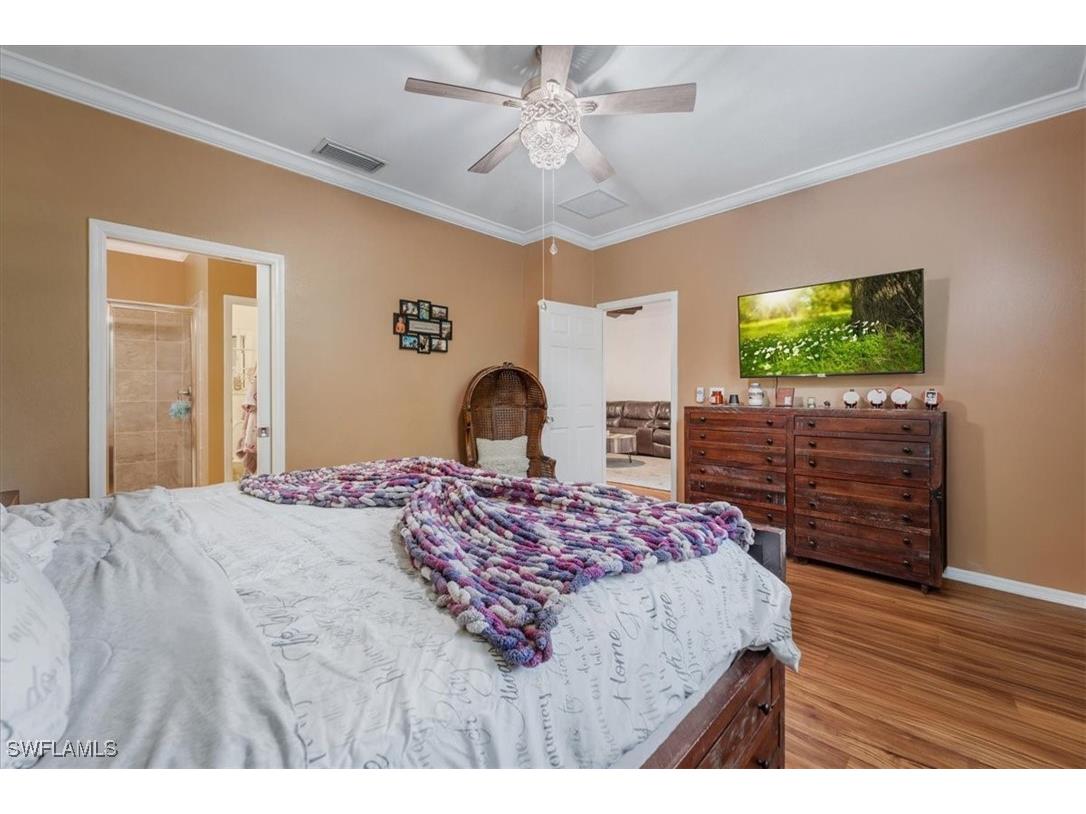 9052 Glenforest Drive Naples FL 34120 225050832 image14