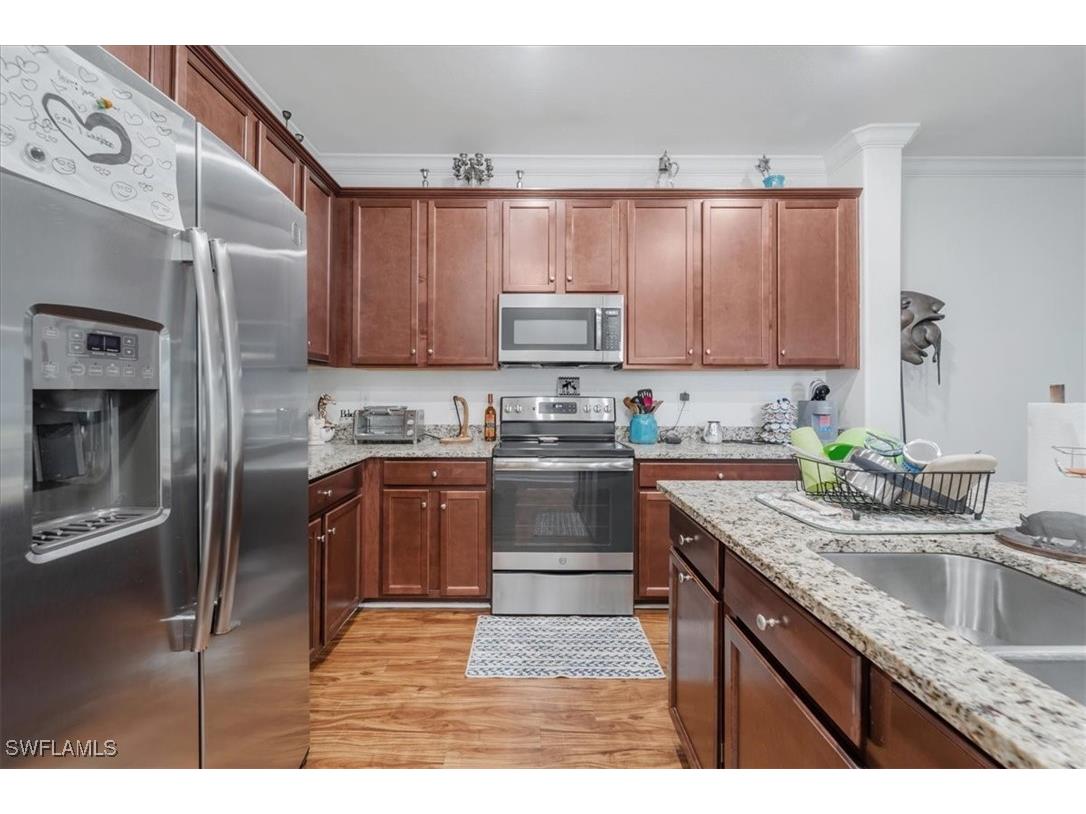 9052 Glenforest Drive Naples FL 34120 225050832 image4