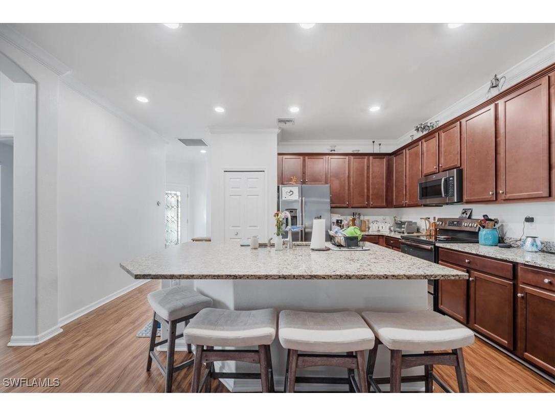 9052 Glenforest Drive Naples FL 34120 225050832 image6