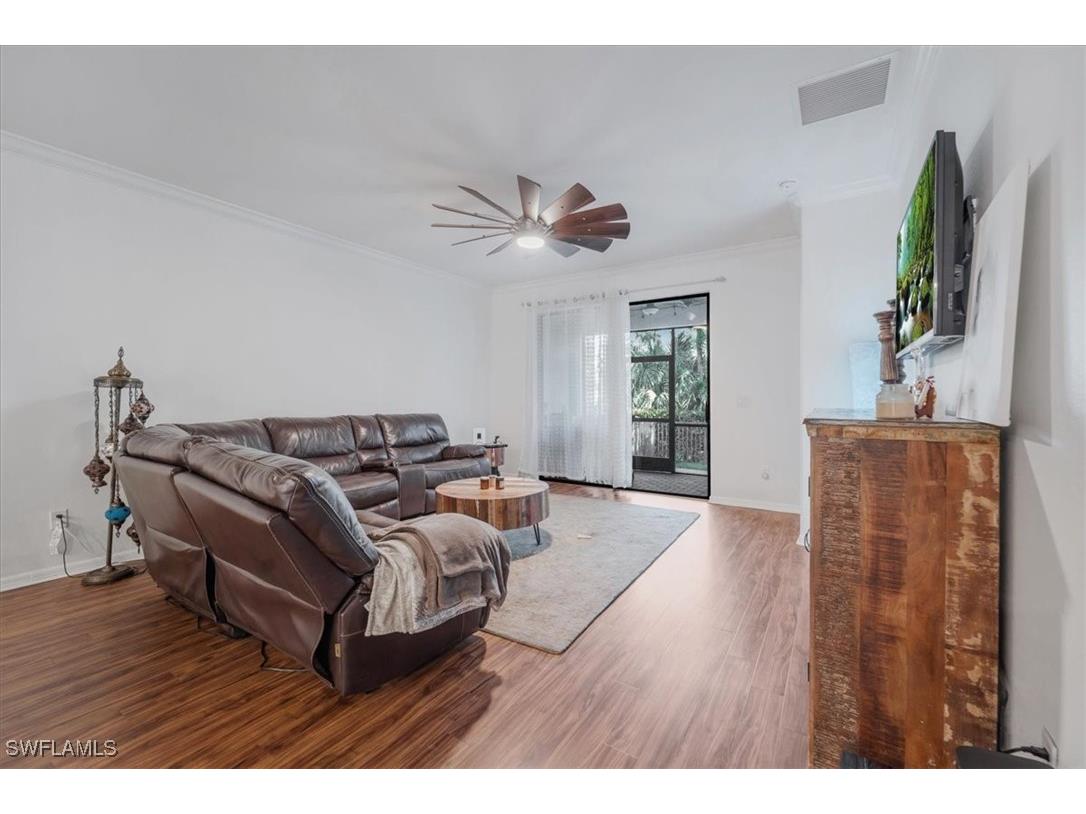 9052 Glenforest Drive Naples FL 34120 225050832 image8