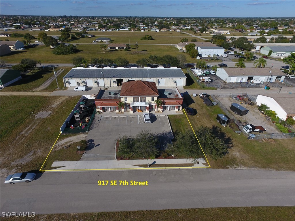 909 - 917 NE 7th Street Cape Coral FL 33909 225038124 image3