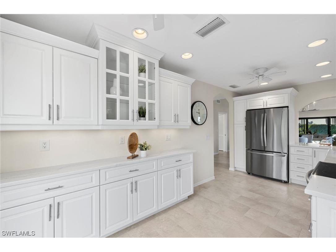 909 Reef Point Circle #7 Naples FL 34108 223039526 image1