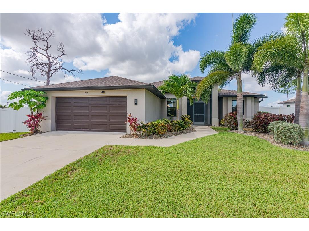 910 SW 12th Terrace Cape Coral FL 33991 224054158 image2