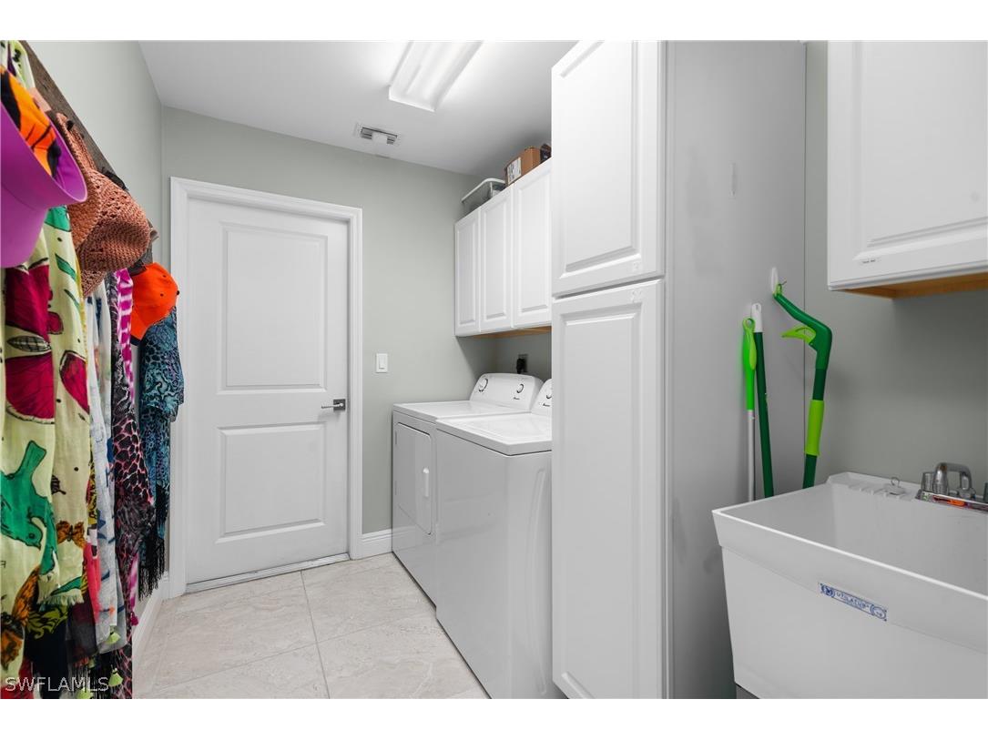 910 SW 12th Terrace Cape Coral FL 33991 224054158 image25