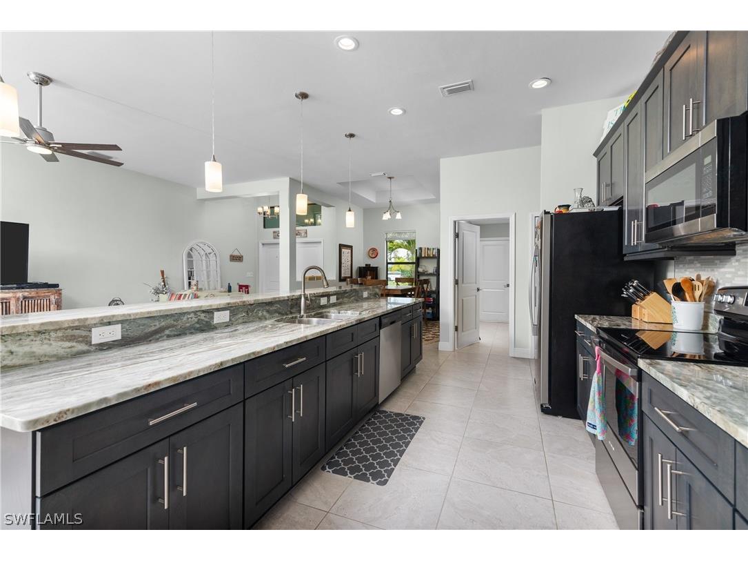 910 SW 12th Terrace Cape Coral FL 33991 224054158 image6