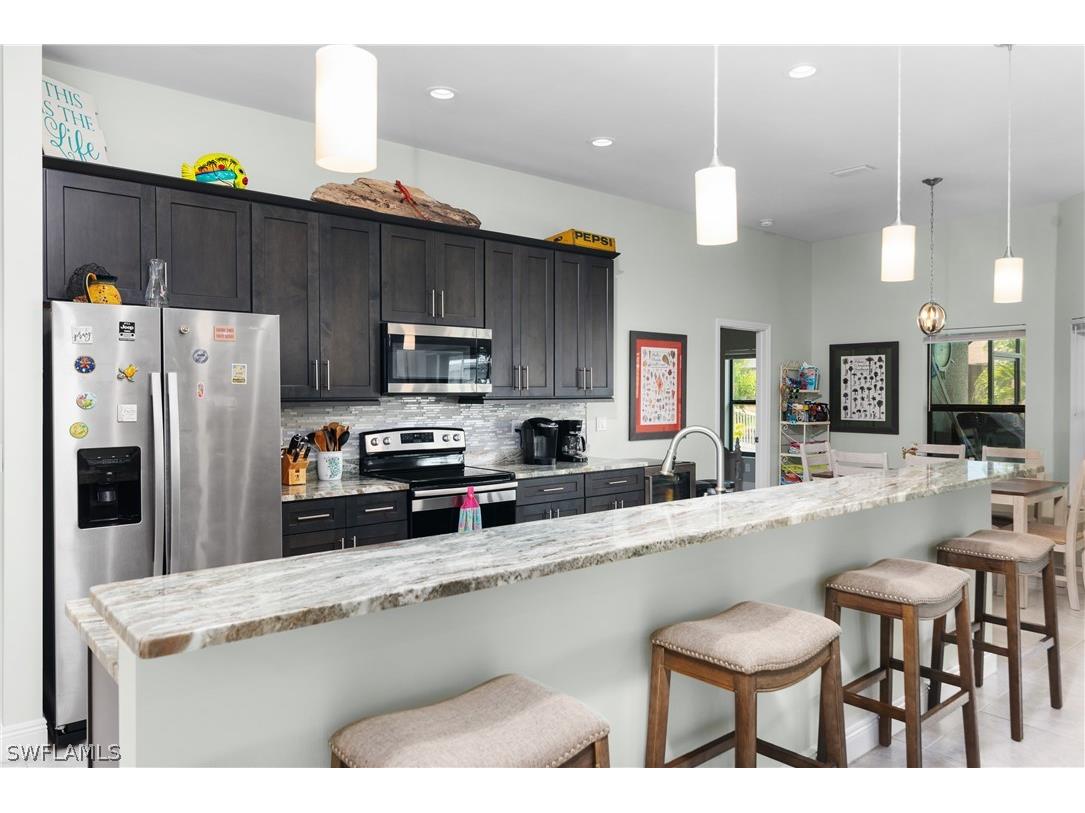 910 SW 12th Terrace Cape Coral FL 33991 224054158 image8