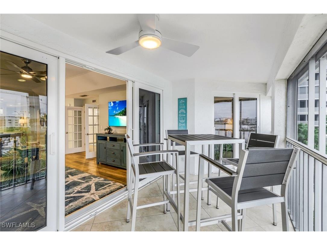 9101 Vanderbilt Drive #1-302 Naples FL 34108 225046945 image18