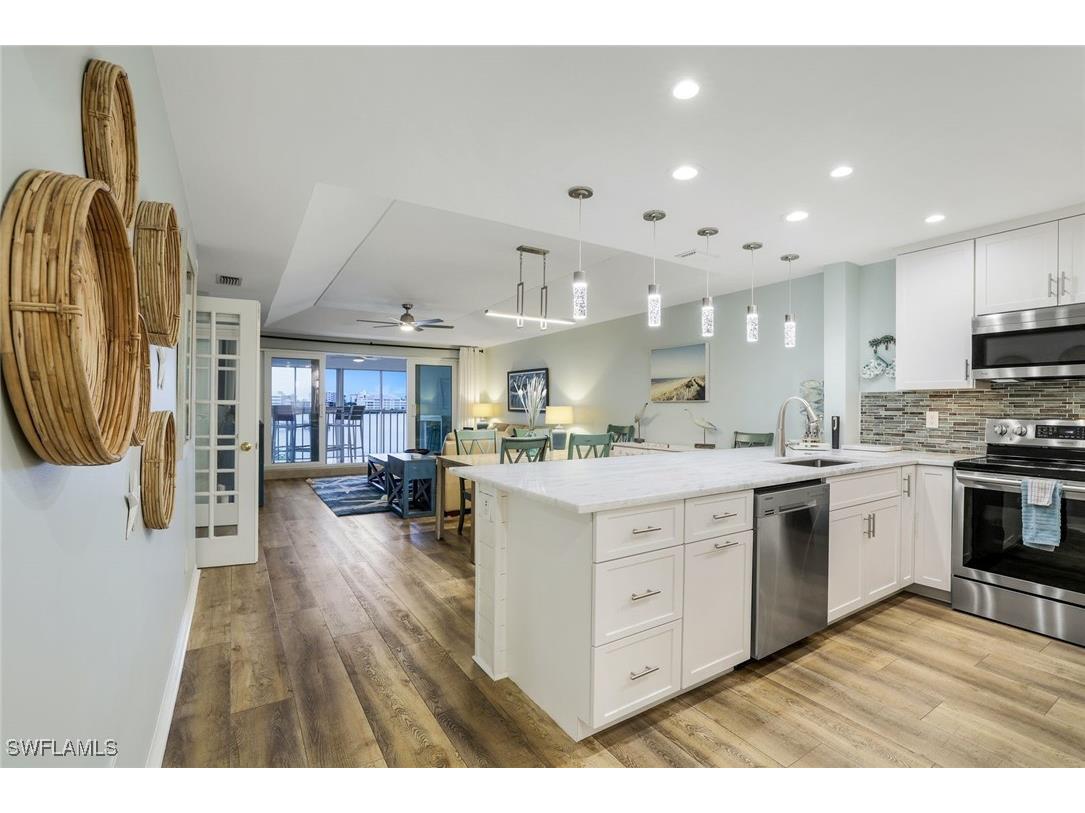 9101 Vanderbilt Drive #1-302 Naples FL 34108 225046945 image9