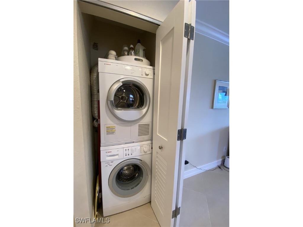 9101 Vanderbilt Drive #304 Naples FL 34108 225032130 image19