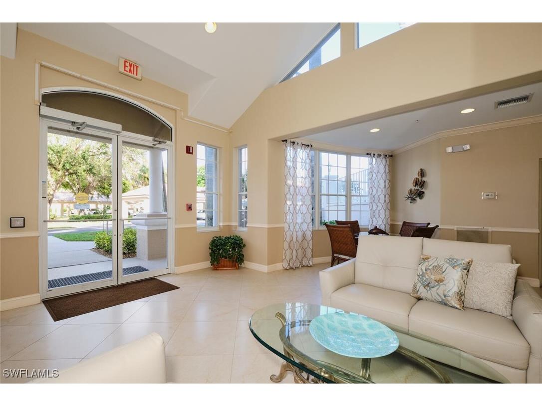 9111 Southmont Cove #401 Fort Myers FL 33908 224090770 image2