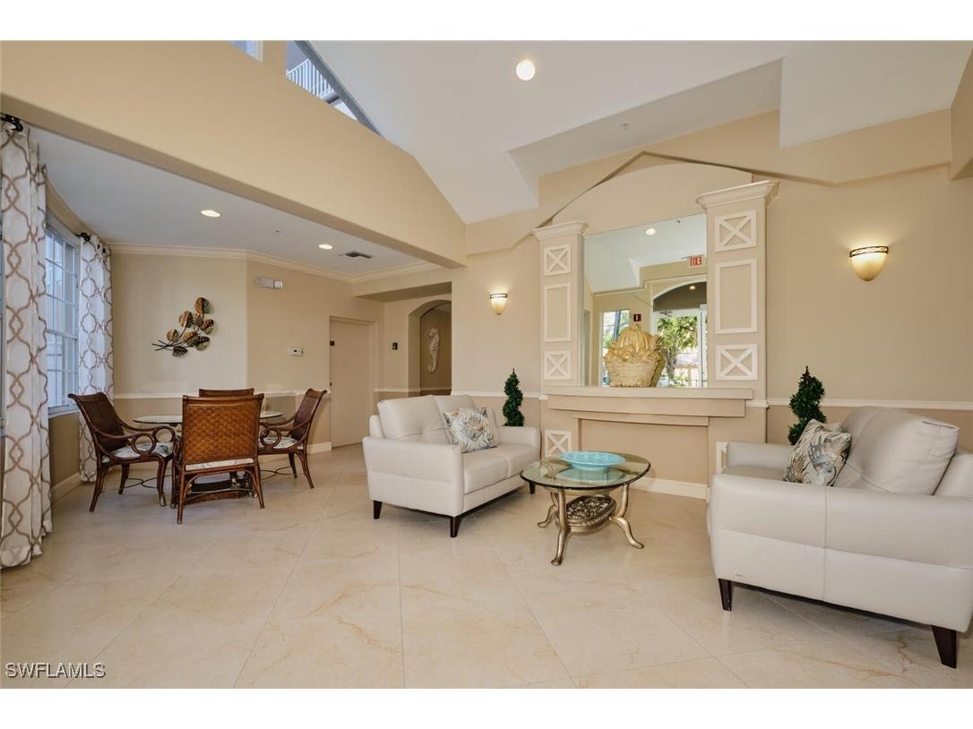 9111 Southmont Cove #401 Fort Myers FL 33908 224090770 image3