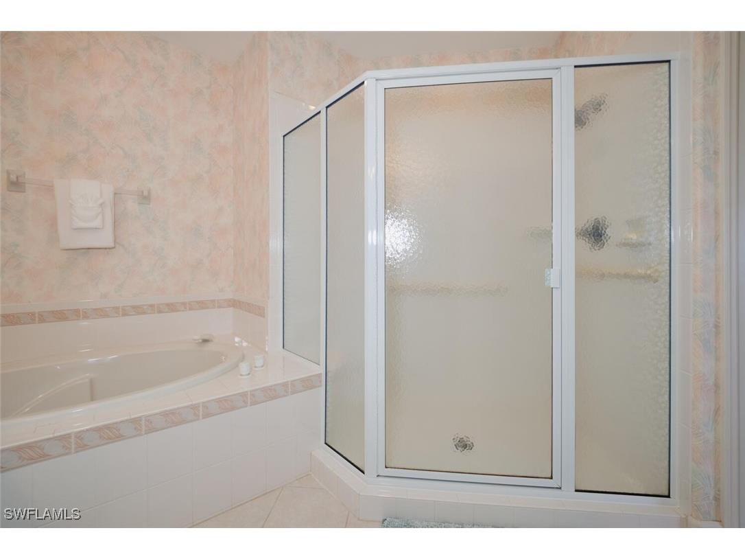 9111 Southmont Cove #401 Fort Myers FL 33908 224090770 image37