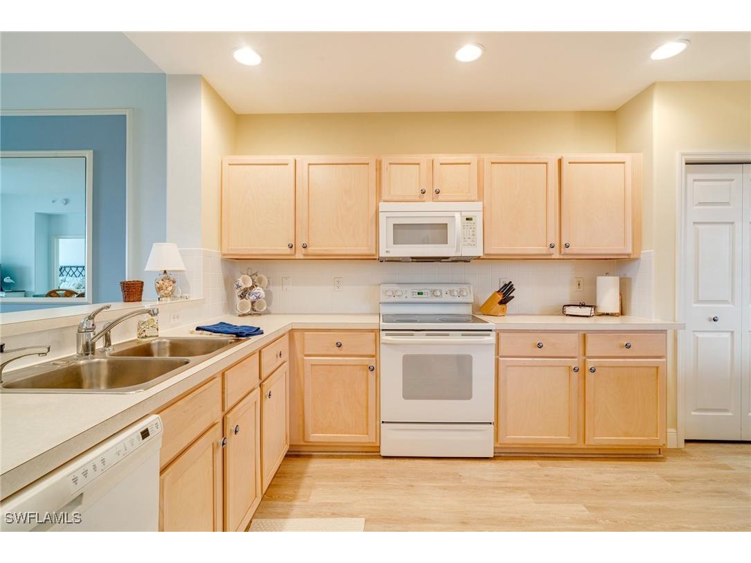 9190 Southmont Cove #306 Fort Myers FL 33908 225007680 image3